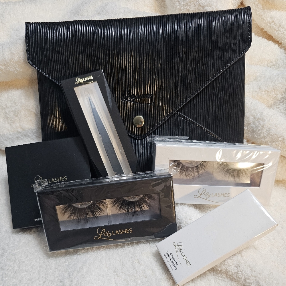 Lilly Lashes Accessory Collection With Clutch